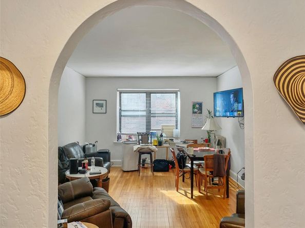 6 West Avenue 1F, Larchmont NY 10538
