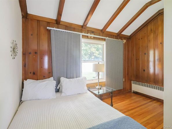 23 Portland Way, Wheatley Heights NY 11798
