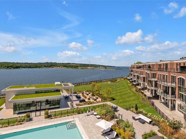 10 Shore Road Unit 107, Glenwood Landing NY 11547