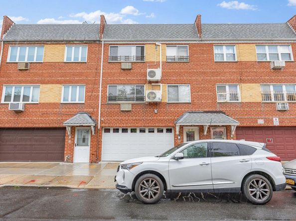 2247 Harman Street, Ridgewood NY 11385