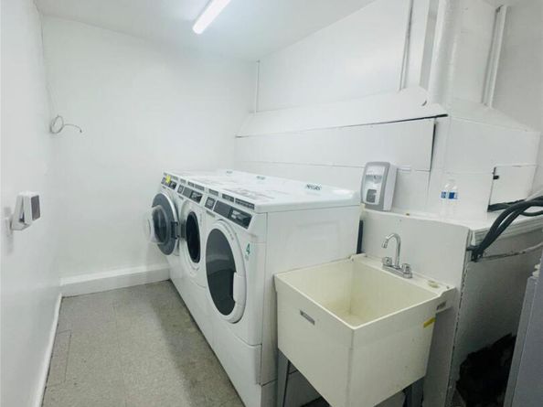 86-04 Grand Ave 2D, Elmhurst NY 11373