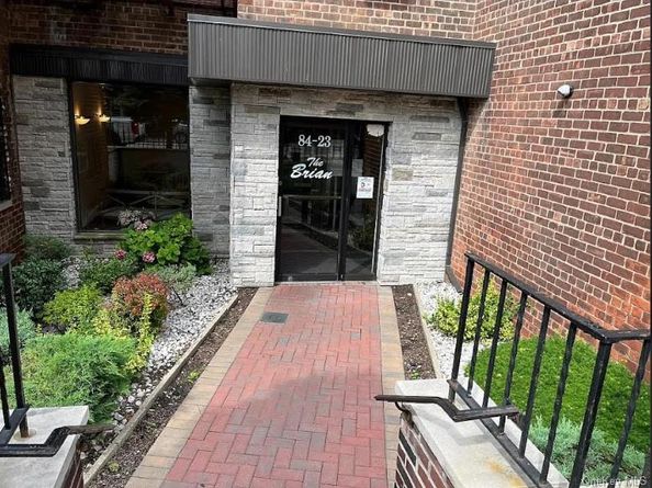 84-23 Manton Street 4A, Briarwood NY 11435