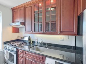138-25 68 Drive 3D, Kew Garden Hills NY 11367