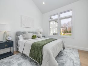 19 Montauk Highway 5, Westhampton NY 11977