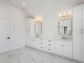 30 Main Parkway, Plainview NY 11803