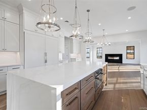 30 Main Parkway, Plainview NY 11803