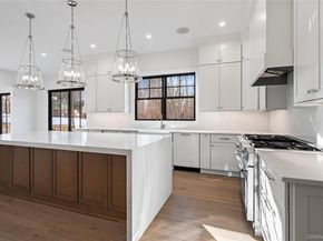 30 Main Parkway, Plainview NY 11803