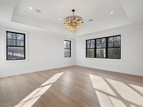 30 Main Parkway, Plainview NY 11803