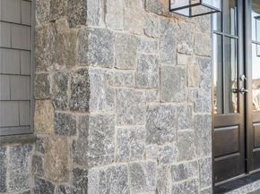 30 Main Parkway, Plainview NY 11803