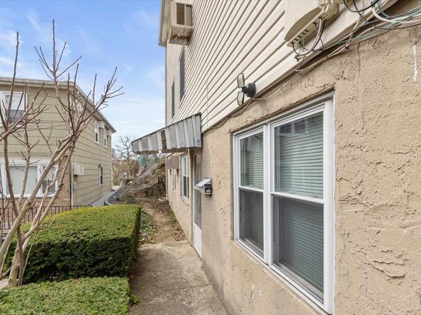 1096 Midland Avenue, Bronxville NY 10708