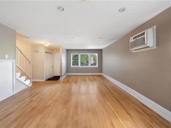 1096 Midland Avenue, Bronxville NY 10708