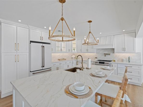 40 Laura Lee Drive, Center Moriches NY 11934