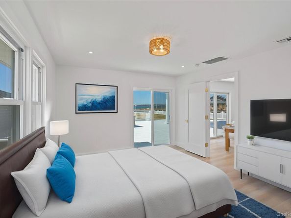 40 Laura Lee Drive, Center Moriches NY 11934