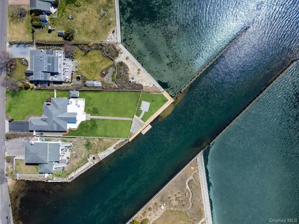 40 Laura Lee Drive, Center Moriches NY 11934
