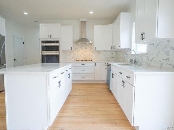 157 Gull Dip Road, Ridge NY 11961