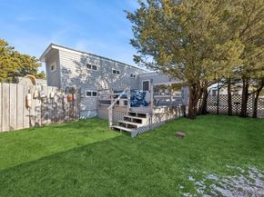 53 Crassen Boulevard Park Ave unit 3, Amagansett NY 11930