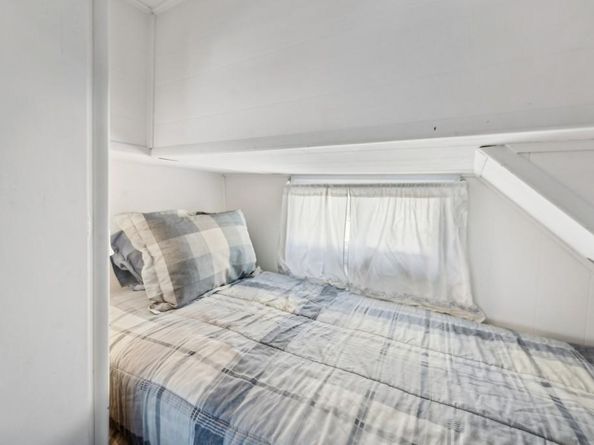 53 Crassen Boulevard Park Ave unit 3, Amagansett NY 11930