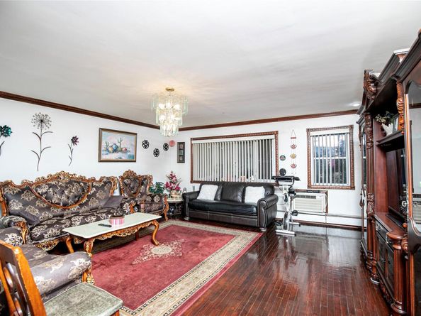 10124 78th Street, Ozone Park NY 11416