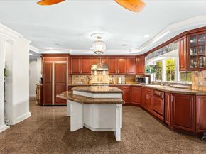 10 Bulaire Road, East Rockaway NY 11518