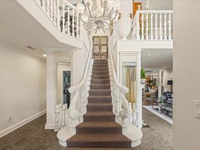 10 Bulaire Road, East Rockaway NY 11518