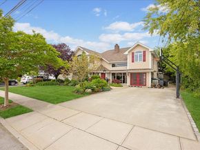 10 Bulaire Road, East Rockaway NY 11518