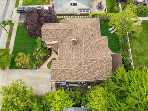 10 Bulaire Road, East Rockaway NY 11518