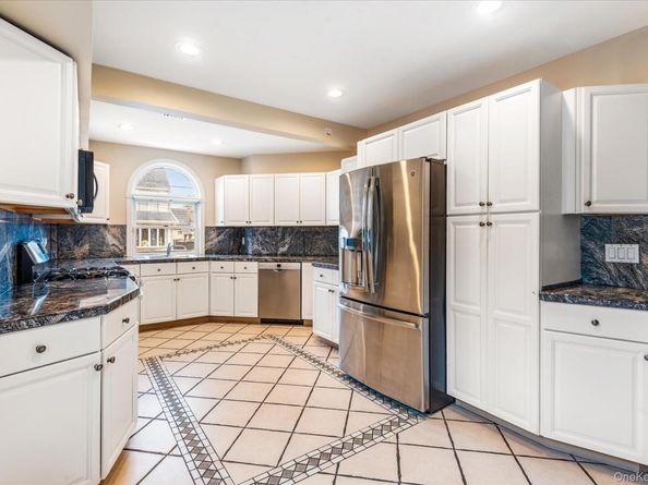 16140 98th Street, Howard Beach NY 11414