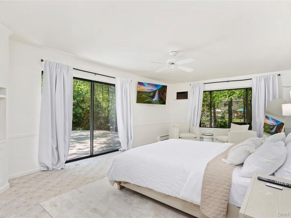 24 N Quarter Road, Westhampton NY 11977