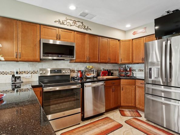 100 Baker Court 63, Island Park NY 11558