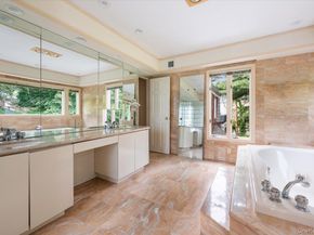 1 Parkside Drive, Great Neck NY 11021