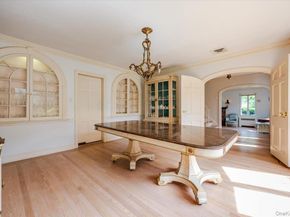 1 Parkside Drive, Great Neck NY 11021
