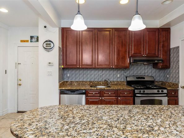 107-16 37TH Avenue 3B, Corona NY 11368