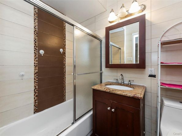 107-16 37TH Avenue 3B, Corona NY 11368