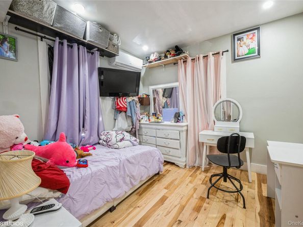 15 Saint Pauls Place, Mount Vernon NY 10550