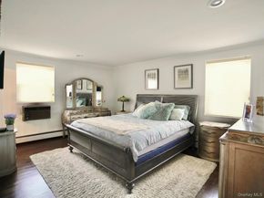 50 Hillpark Avenue 2F, Great Neck NY 11021