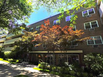 50 Hillpark Avenue