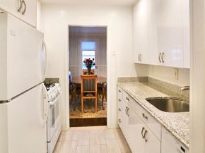 50 Hillpark Avenue 2F, Great Neck NY 11021