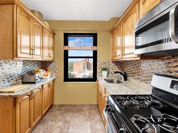 3850 Sedgwick Avenue 11F, Bronx NY 10463