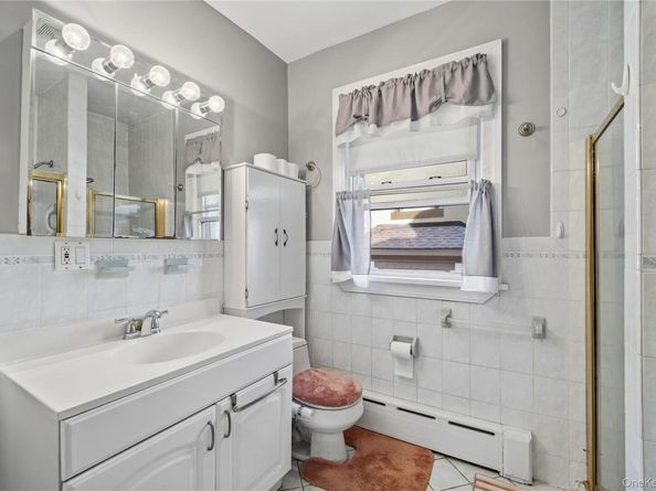 386 Park Hill Avenue, Yonkers NY 10705