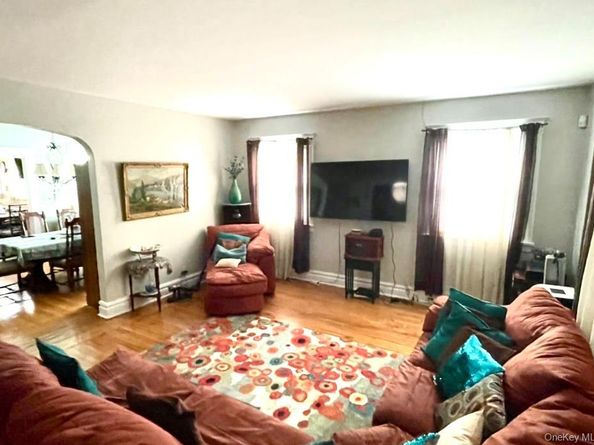 386 Park Hill Avenue, Yonkers NY 10705