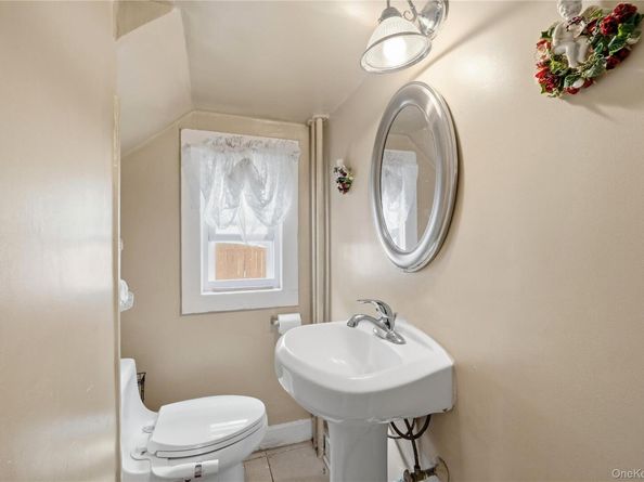 386 Park Hill Avenue, Yonkers NY 10705