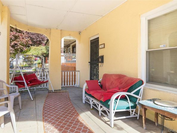 386 Park Hill Avenue, Yonkers NY 10705