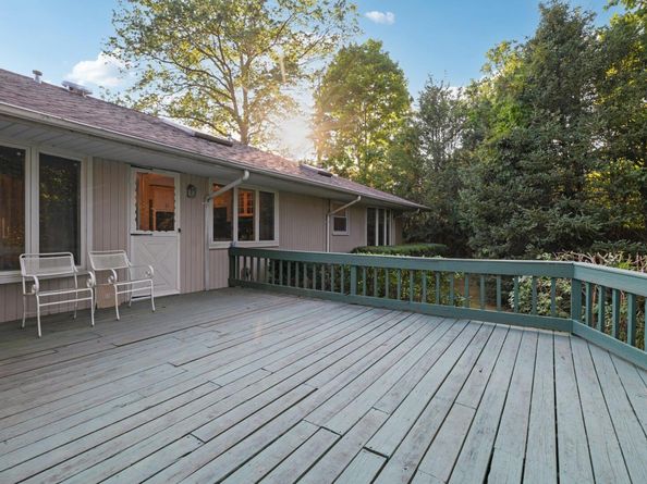 22 Reynolds Road, Glen Cove NY 11542