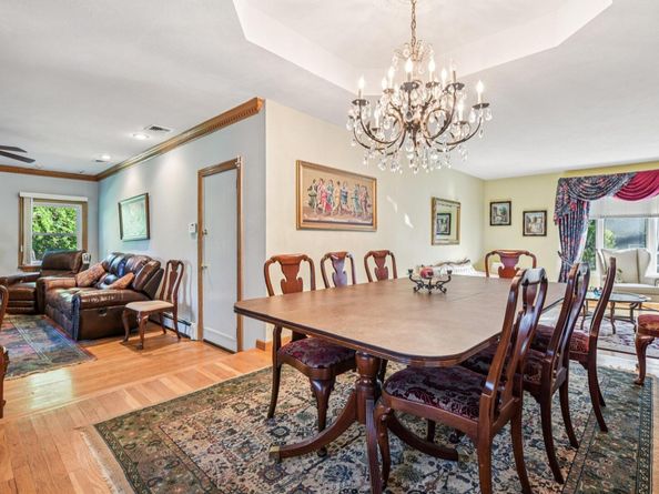 22 Reynolds Road, Glen Cove NY 11542