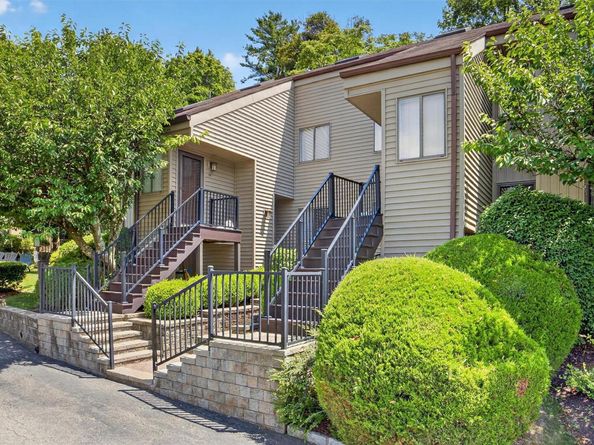 14 Steven Drive 1, Ossining NY 10562