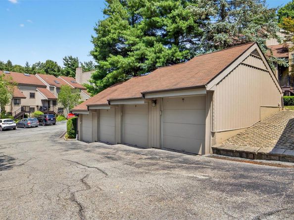 14 Steven Drive 1, Ossining NY 10562