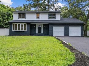 44 Oakdale Avenue, Selden NY 11784