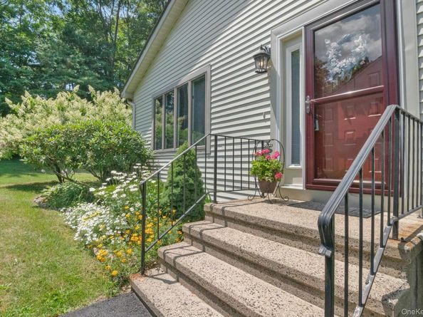 35 Krystal Drive, Somers NY 10589