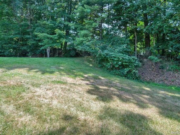 35 Krystal Drive, Somers NY 10589