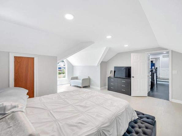 54 Pine Hill Lane, Dix Hills NY 11746